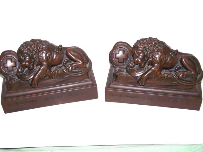 A fine pair of Antique Bookends by Jennings Brothers circa 1925 depicting the Lions of Lucerne — image 2